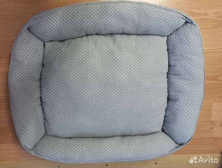 Лежанка для кошек и собак