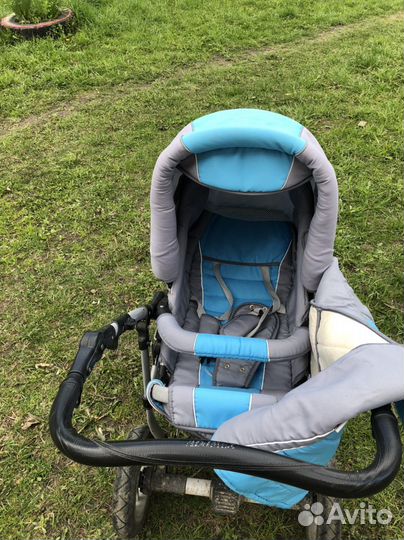 Прогулочная коляска