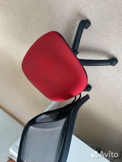 Компьютерное кресло