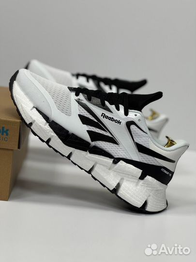 Кроссовки мужские реебок