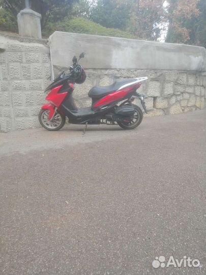 Скутер Форс