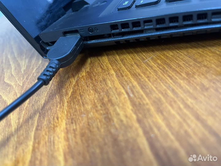 Ноутбук lenovo