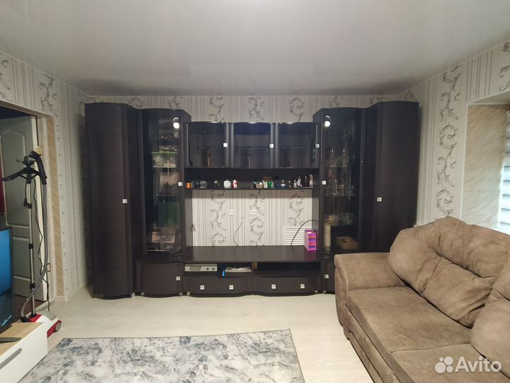 Стенка в гостиную