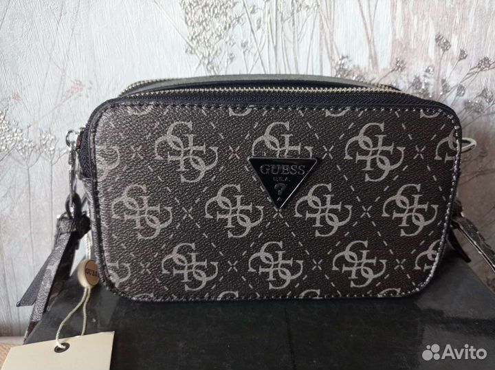 Сумка клатч guess