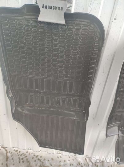 Коврики в Renault Duster