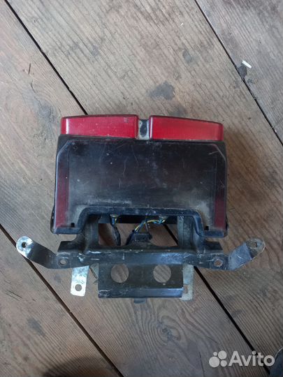 Задний фонарь fz400 fzs600