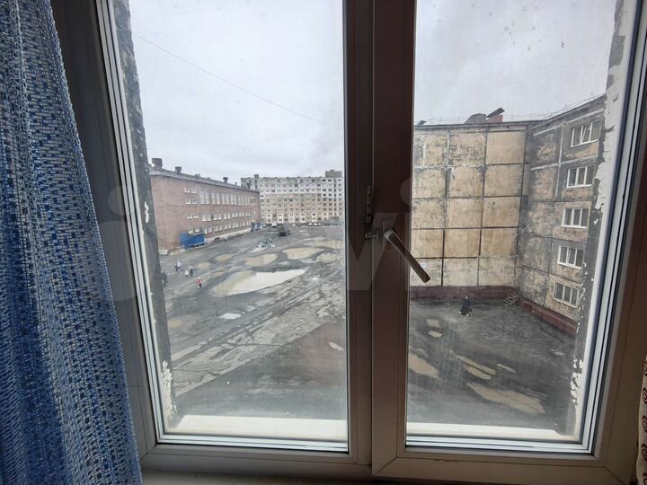 2-к. квартира, 44 м², 3/5 эт.