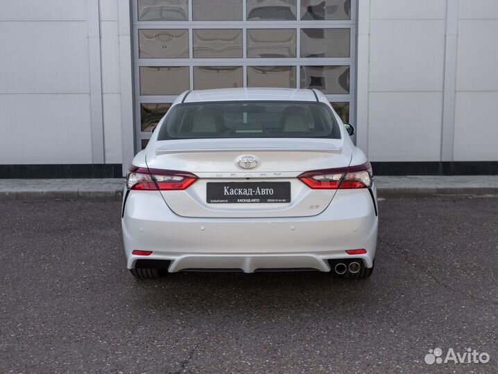 Toyota Camry 2.5 AT, 2022