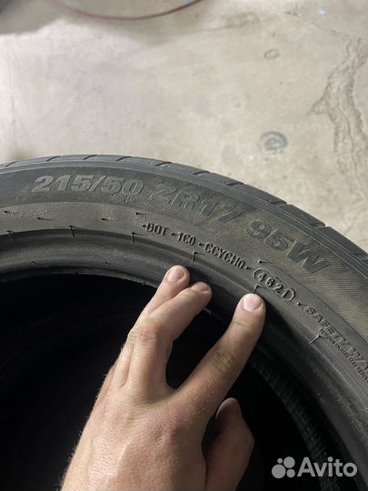 Kumho Ecsta HS51 215/50 R17 95W