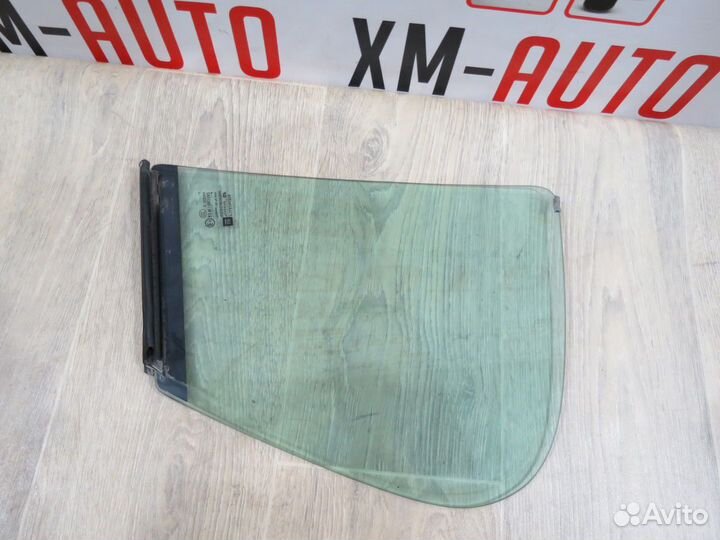 Форточка правая Opel Astra H