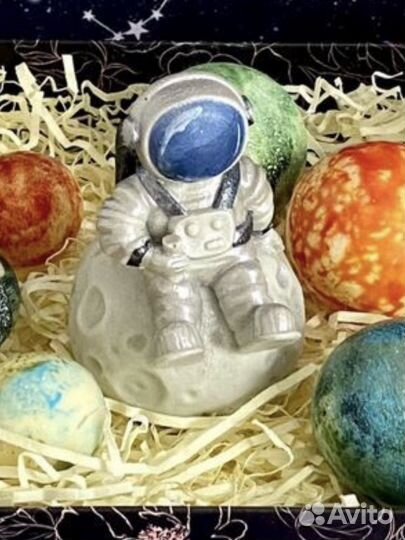 Космонавт из шоколада