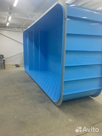 Бассейн с лестницей 7*3 глубина 1,5 в наличии