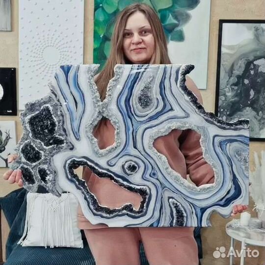 Панно из эпоксидной смолы, срез камня, жеода