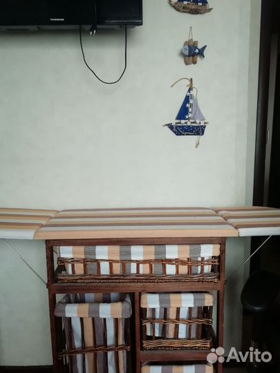 Комод гладильный с плетеными корзинами