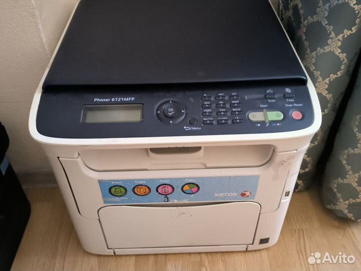 Цветной принтер Xerox Phaser 6121MFP