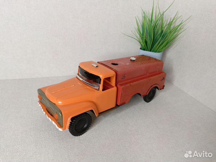 Игрушки машинки