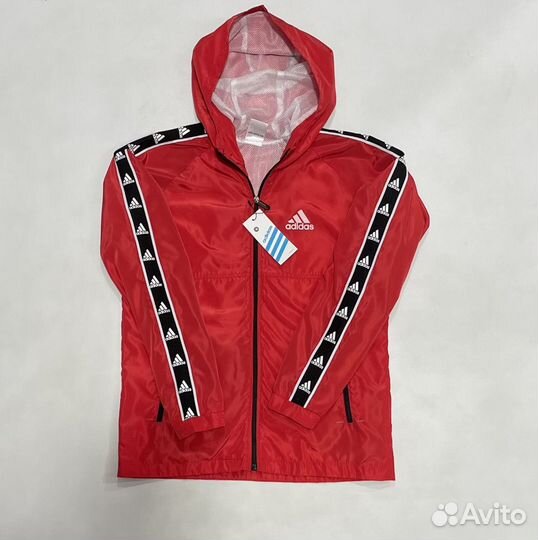 Ветровка adidas в наличии