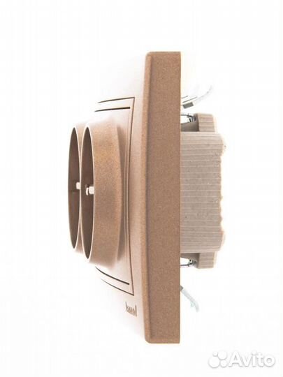 Розетка 2-м сп Mira 16А IP20 с заземл. со вставкой керамика свет. корич. перламутр. lezard 701-3131