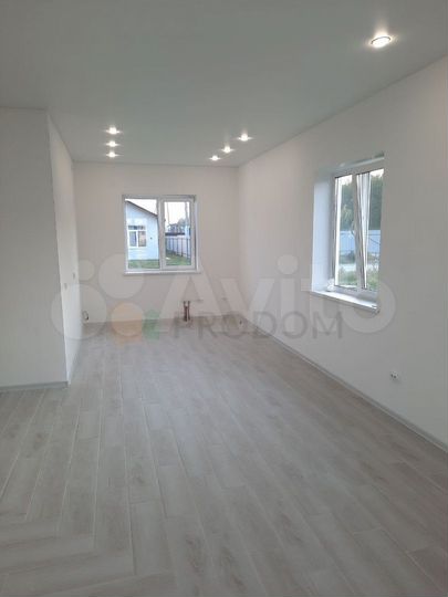 Коттедж 116 м² на участке 7,6 сот.