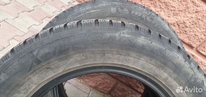 Michelin X-Ice North 215/65 R16