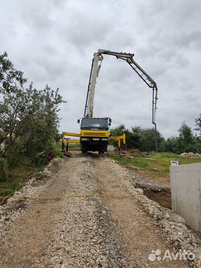 Водитель оператор автобетононасоса