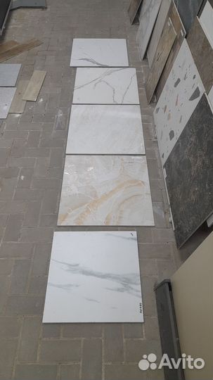 Керамическая плитка и керамогранит