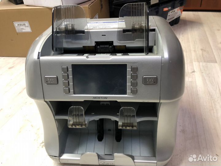 Счетчик купюр Kisan Newton FS