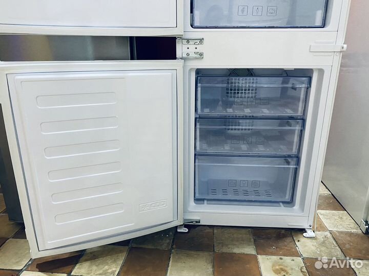 Встраиваемый холодильник Beko