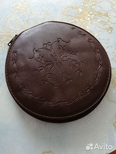 Футляр кожаный для маникюрный инструментов