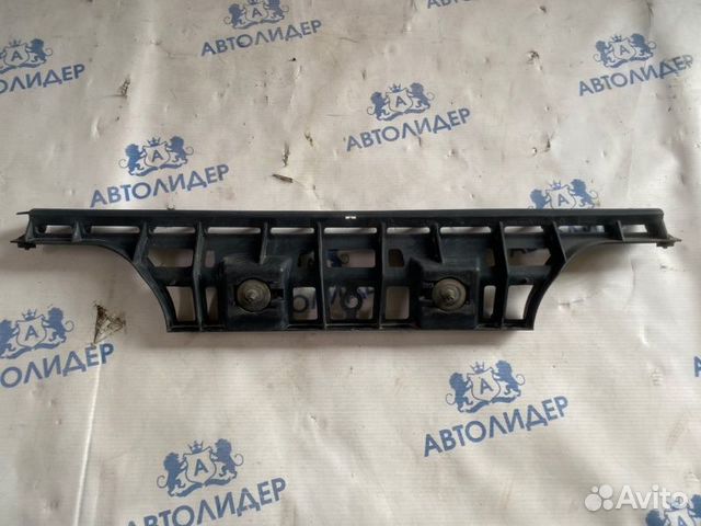 Кронштейн бампера задний Mercedes-Benz E-Class