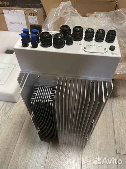 Гибридный солнечный инвертор Deye SUN-6K-SG03LP1