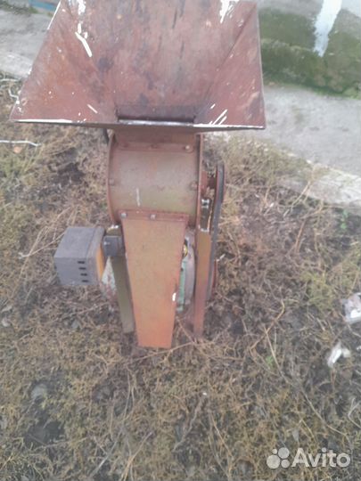 Зернодробилка бу