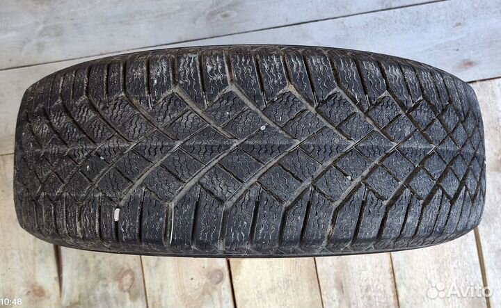 Continental ContiVikingContact 7 215/65 R17 103T