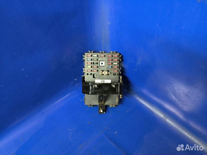 Блок предохранителей Chevrolet Aveo T250