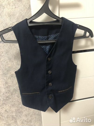 Жилетка для мальчика школьная 122