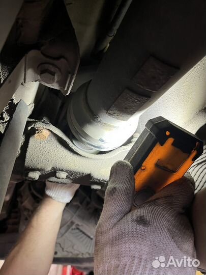 Автослесарь, автомеханик, механик, слесарь