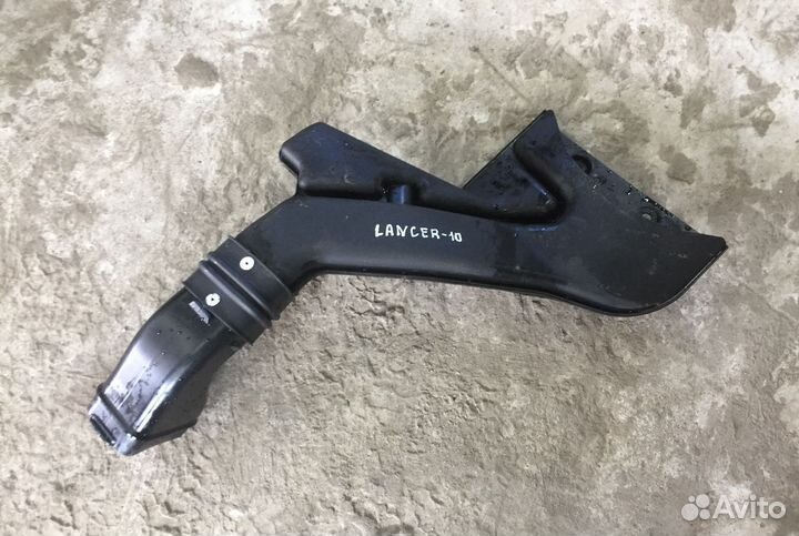 Корпус воздушного фильтра Mitsubishi Lancer 10