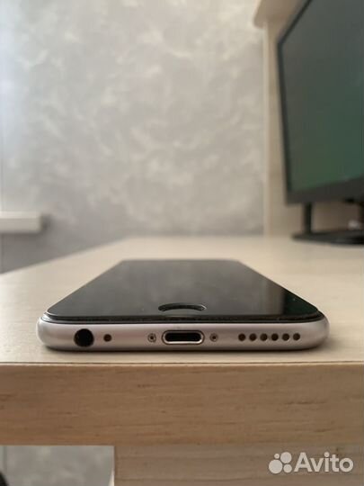 iPhone 6S, 16 ГБ