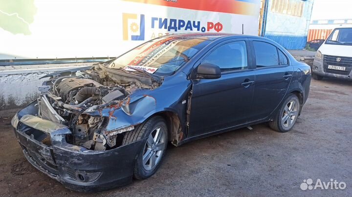 Кнопка стеклоподъемника задняя левая Mitsubishi Lancer X (CY) 8608A067