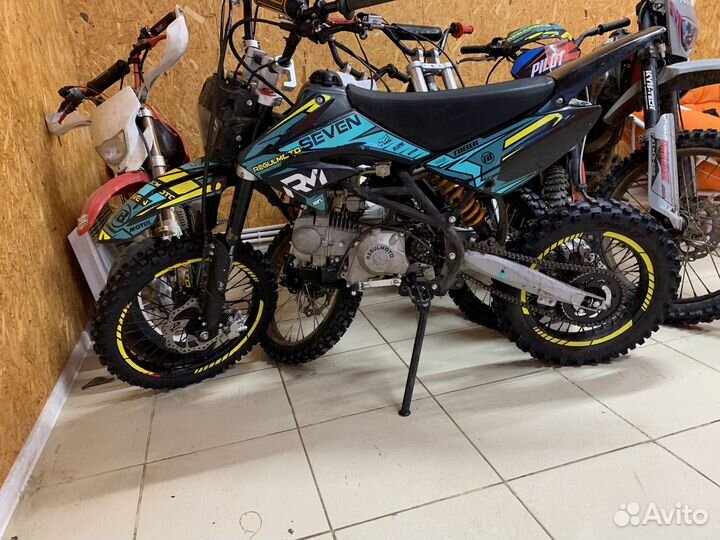 Питбайки и мотоцикл