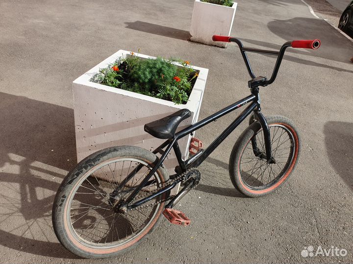 Велосипед BMX Haro Boulevard