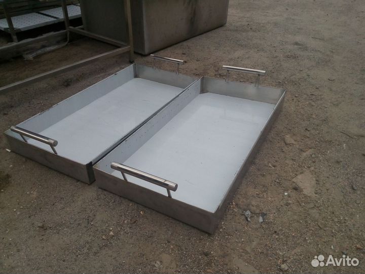 Противни из нержавейки или алюм для кондитерских