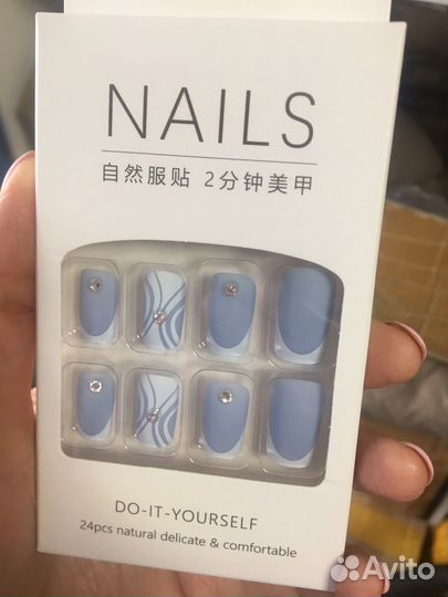 Накладные ногти с дизайном