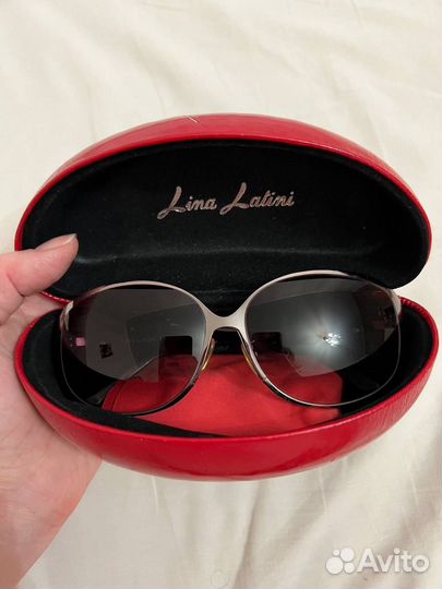 Солнцезащитные очки женские брендовые