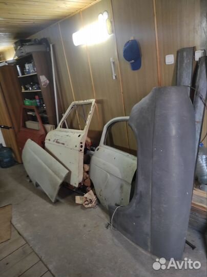 Двери на газ 21 (волга)крылья