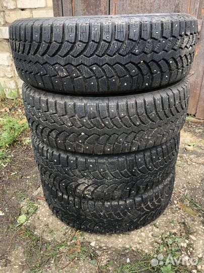 Bridgestone Blizzak Spike-01 185/65 R15 88T