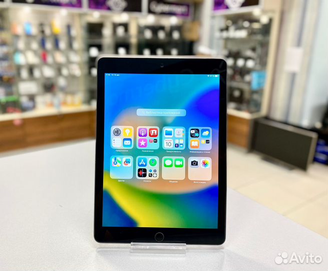 Планшет Apple iPad (2018) Wi-Fi 32G / Скупка