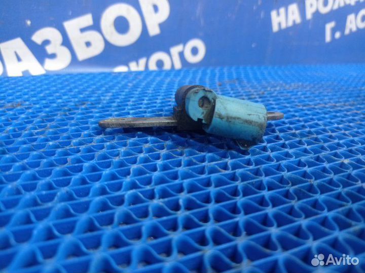 Датчик положения коленвала Renault Megane 1 седан