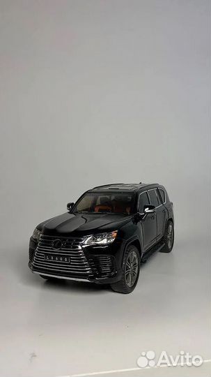 Lexus LX 600 игрушка/модель авто 1:24