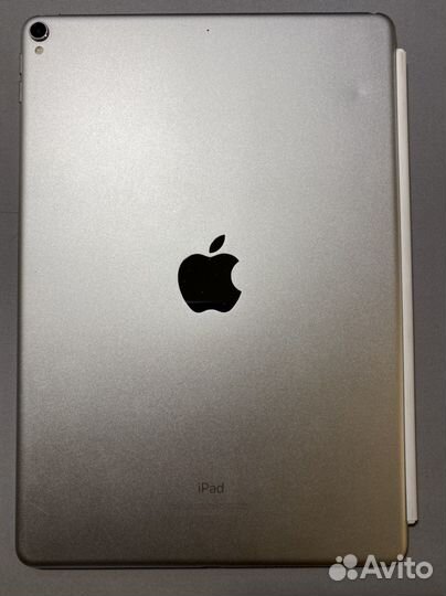 iPad Pro 10.5 2017 64 гб + Smart Cover